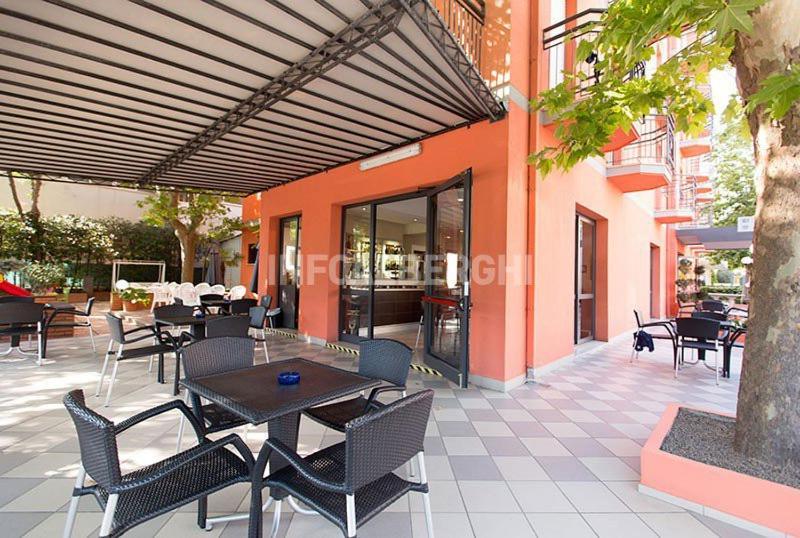 Hotel Napoleon San Mauro Mare Exteriör bild