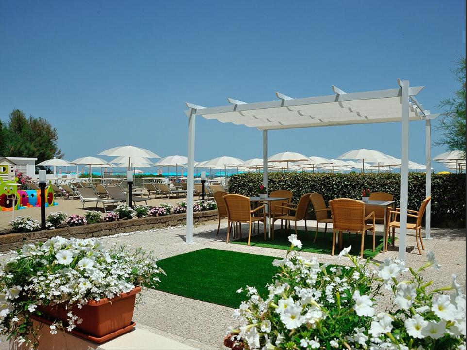 Hotel Napoleon San Mauro Mare Exteriör bild